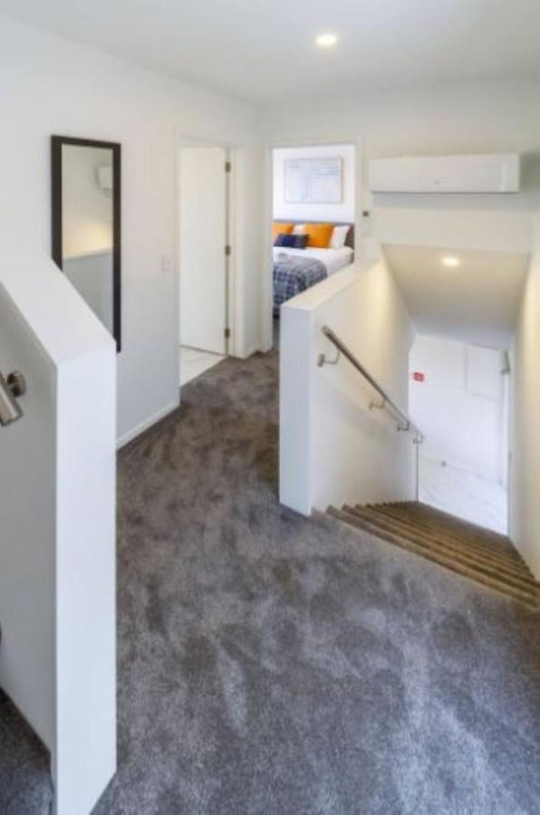 Serenity In The Centre: 2 Bed 2 Bath Christchurch Zewnętrze zdjęcie